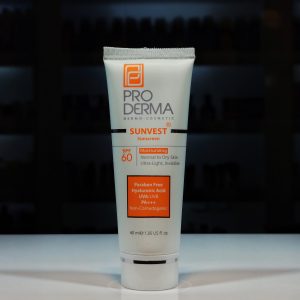 ضد آفتاب بی رنگ Proderma پرودرما مدل SPF60 پوست خشک و نرمال